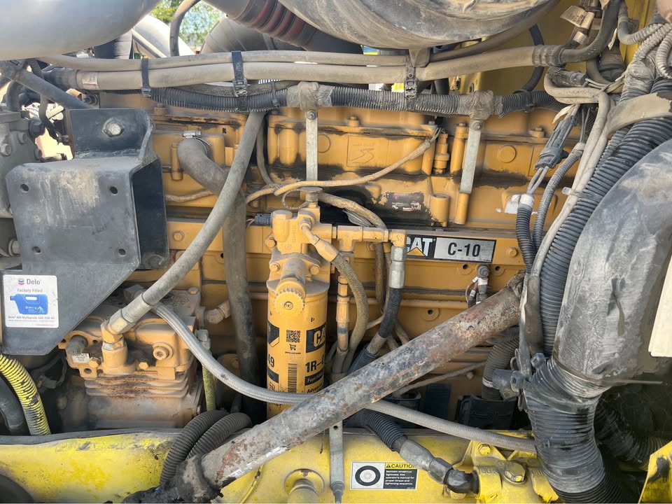 2004 PETERBILT 357 - Image 6